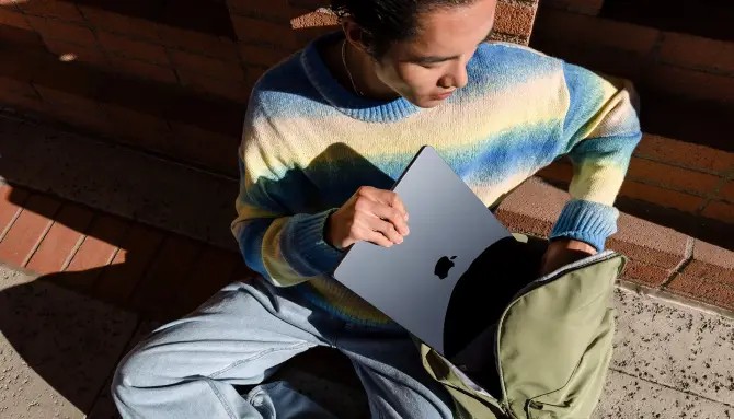 MacBook Air 13 inch M3 8CPU 8GPU 256GB | RAM 16GB