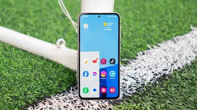 Màn hình Galaxy S23 FE hiển thị tốt