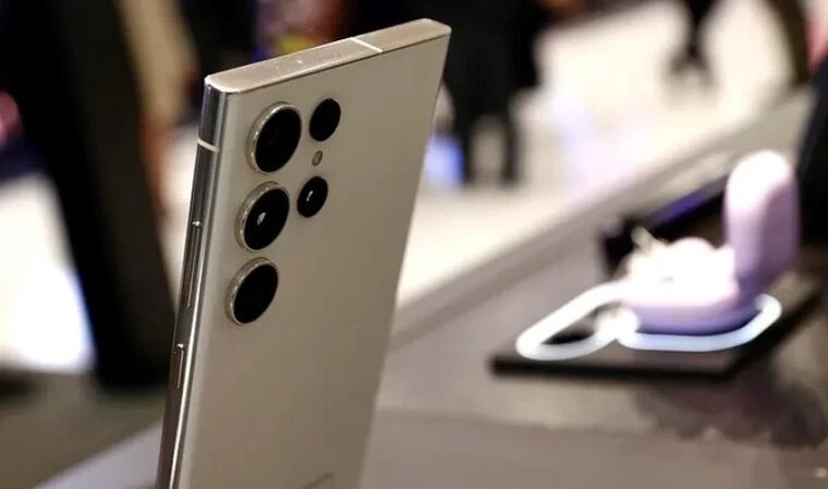 Chip Snapdragon 8 Gen 3, viên pin 5000 mAh, sạc nhanh 65W hoặc 45W.