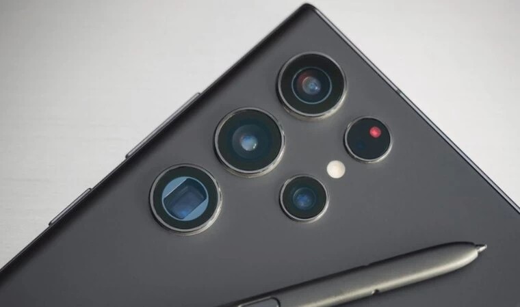 Cụm camera lên đến 200MP, tiềm vọng 5x 12MP, tele 10MP, góc rộng 12MP.