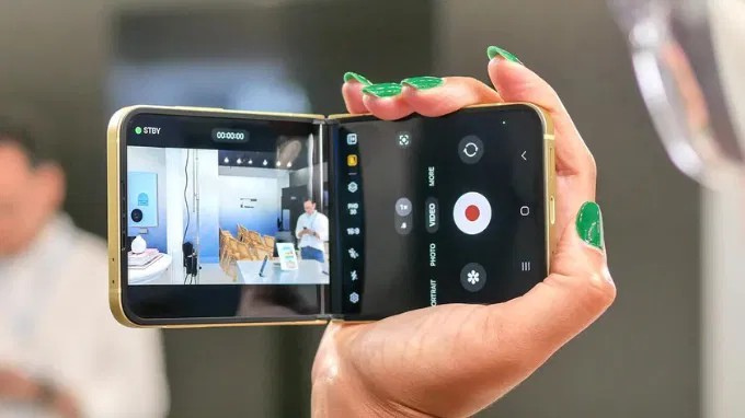 Camera của Galaxy Z Flip 6